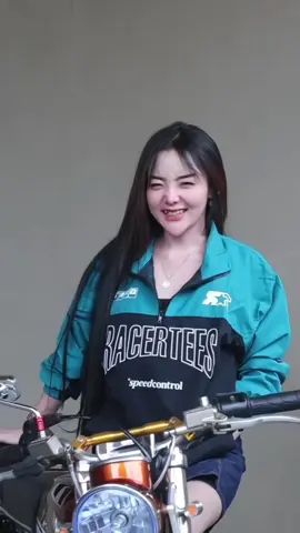 pesona cewek CB🥰🤙#cewekcb #cbindonesia #cewekcantik #4u #xzyabc #cbmodifikasi #lewatberanda #fypage #moots? #bahanswmu #cb100#cbklasik #bismillahfyp 