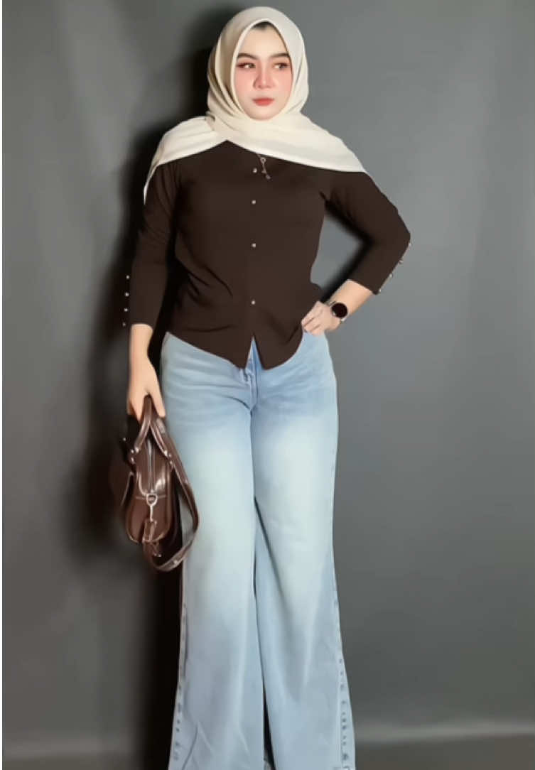 Atasannya cakep🤎😋#ootdfashion #atasanwanita #cardigan 