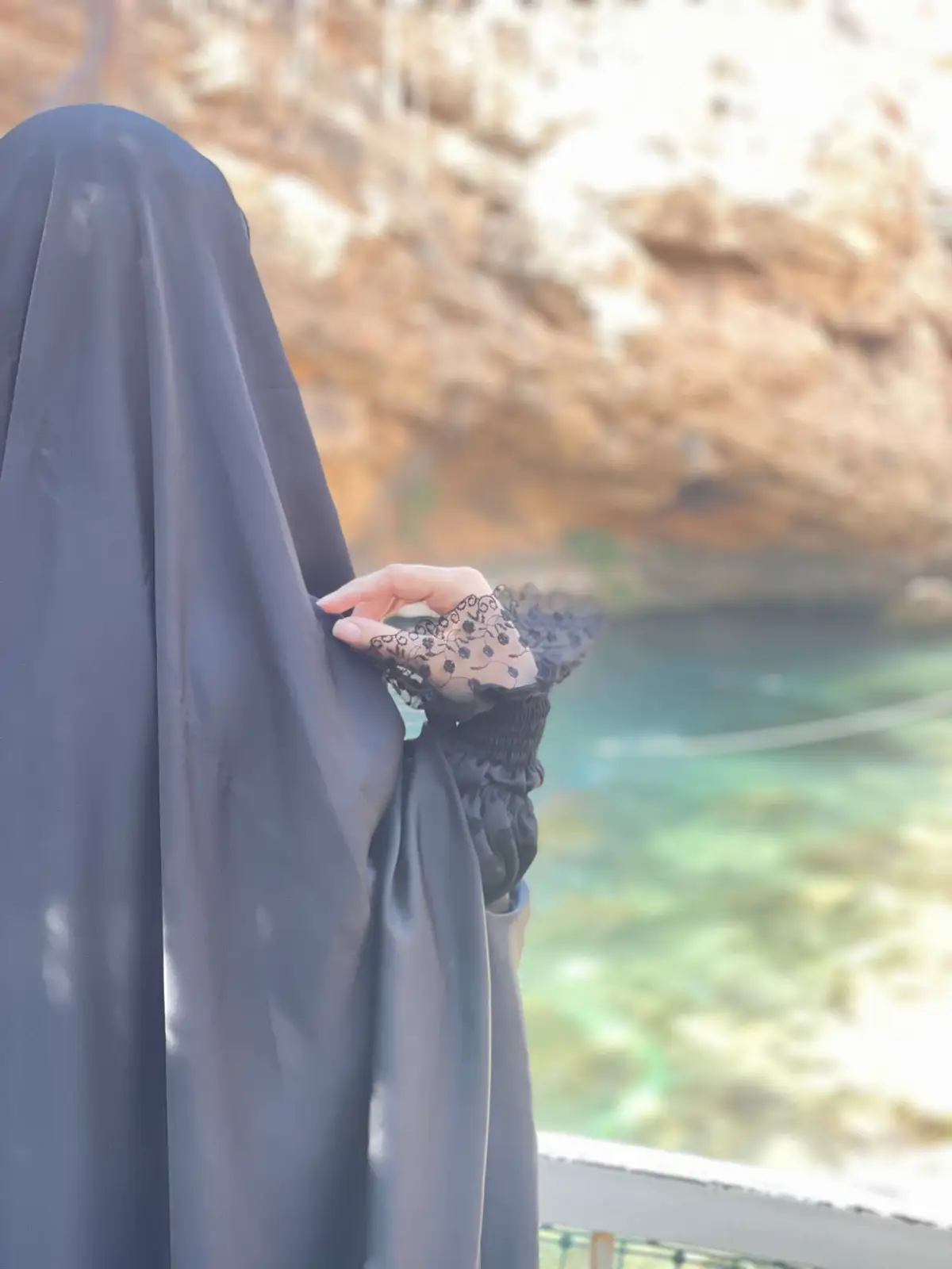 من يَسنُد ضُعفَهُ إلى الله لا يُخذل أبَدًا🤍✨ #العاصي_الهرمل 