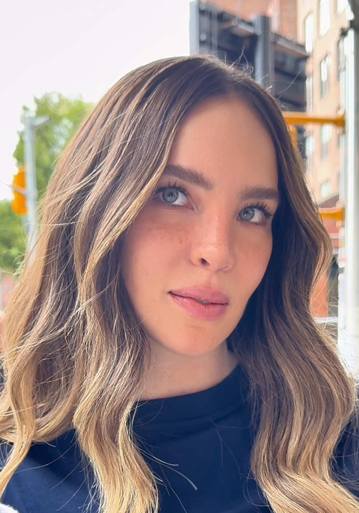 Asking Belinda What makes you confident? @Belinda  #confidenceheist #inspiring🌍withconfidence #davidcarmi #confidence #belinda #belindaperegrin #belindapop #belindacloset #belindapopfans #belindafans #belindafashion #streetinterview 