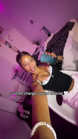 my phone feels so aesthetic now😛 #fyp #xybca #littytone #sound #charger #asethetic #soundeffect 