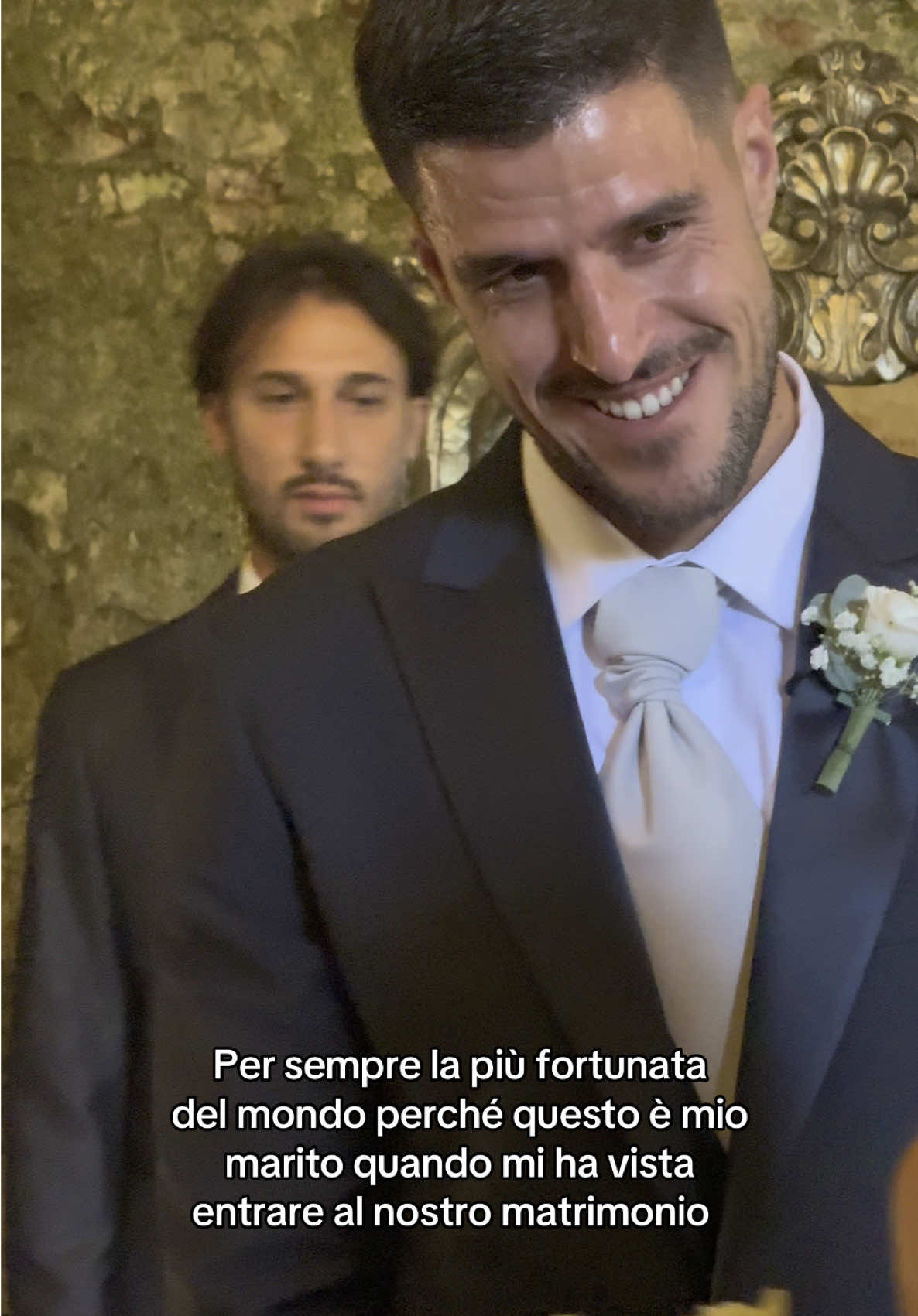 “Non ci dormo la notte, non ci mangio, tocco le stelle, sto per fare goal alla finale della coppa del mondo” 🥺♥️ #matrimonio #coppia #reazione #maritoemoglie 