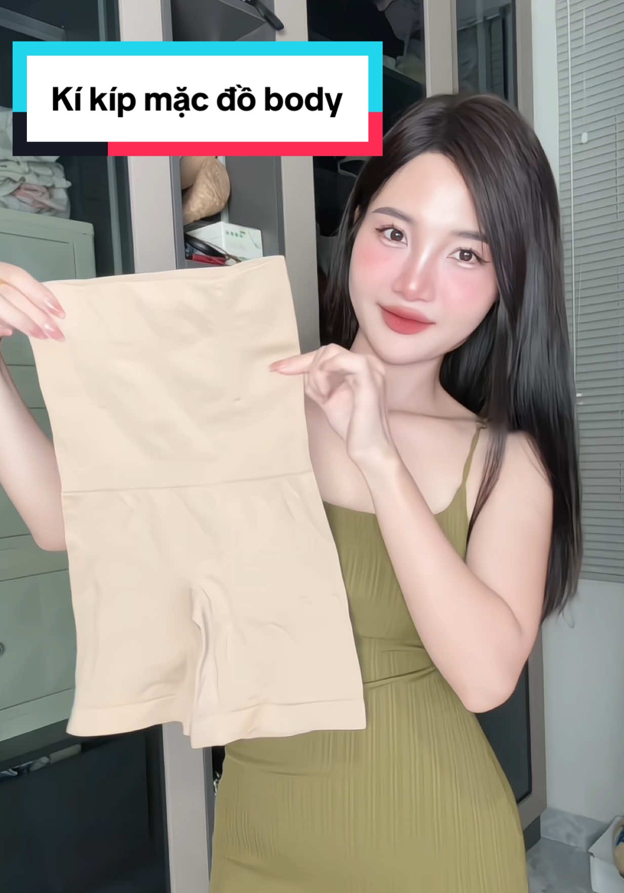 Quần ôm hỗ trợ mặc váy body #quandinhhinh #quanmacvay #latex #quanao #mebimlamdep #mebimsausinh 