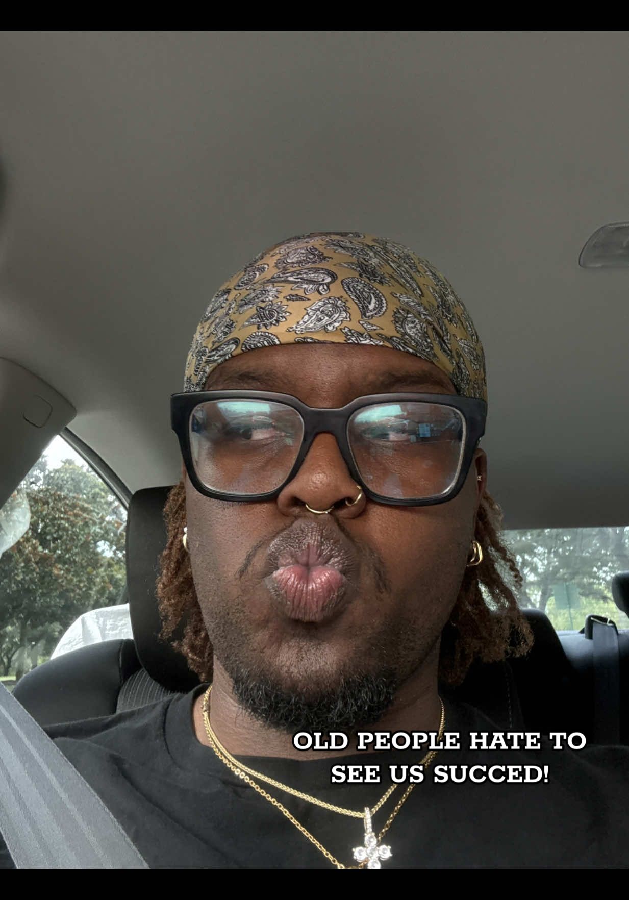 We gotta start being mindful of what we say. Speak positivity period. Rather that’s over yourselves or other people. #ugccreator #houstoncontentcreator #menscare #storytime #skincare @Cera V @Innisfree US @The Ordinary 