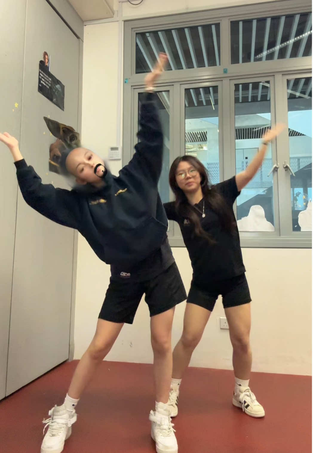 we ate that @yixin #fyp #duo #foryou #viral #funny #dance #xyzbca 