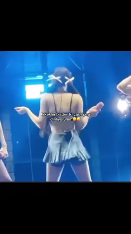 Çok eski akım yeni yapıyom aw #jennie #jenniekim #jennierubyjane #jenniebestgirl #luvshines #luccined #jenniebestrapper #fypシ゚ #keşfet #jenniebestrapper #blackpink #jennieblackpink 