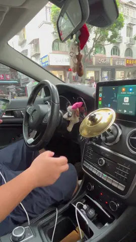 Turn Every Red Light into a Drum Solo: The Handheld Car Cymbal Making Commutes Musical! #CarCymbalFun #CommuteGrooveMaker #TrafficJamBeats #fyp #foryou