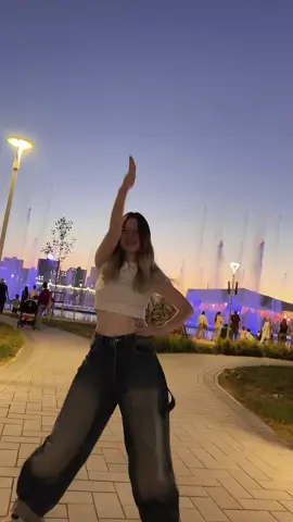 Russian roulette #redvelvet #russianroulette #kpop #dance #3gen #fyp  