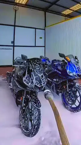 #keşfetteyizzz #keşfet #tiktok #yamahaR25 #öneçıkart #akım #fyp 