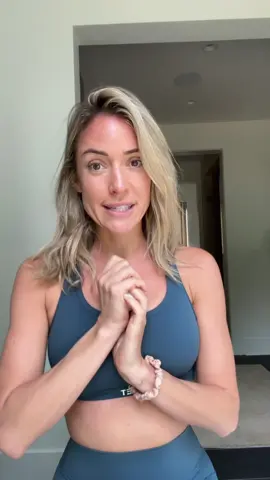 GLUTATHIONE SERUM @Uncommon Beauty easily my favorite product to date. It does it all— evens skin tone, brightens, hydrates, leaves you glowing ✨