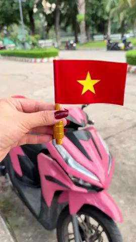 Cờ đỏ sao vàng lắp chân gương ren 10 thuận và ngược #dochoixemay #phutungxemay #occhanguong #vietnam #toiyeuvietnam #xh 