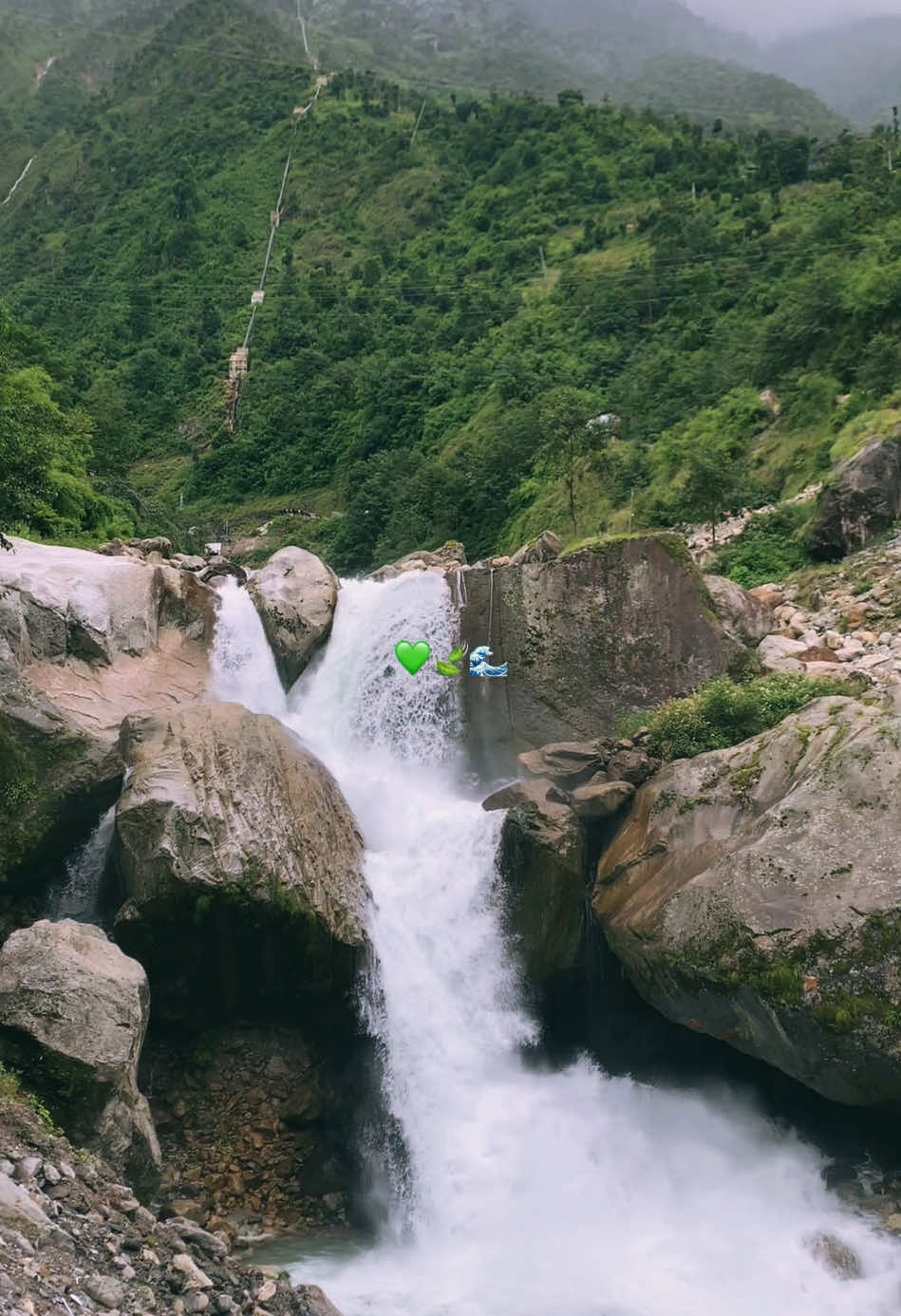 Maya Ko aasa Thulai xa🍃🌊#yangsan💜 #shidhupalchok_muser #mountain🏔️ #fupシforyou #tashidelek_everyone🙏❣️ #tibetan💝 #sherpa💝 #zangmuchina🇨🇳 #tamagselosong #rain #foryou #vaira #alone 