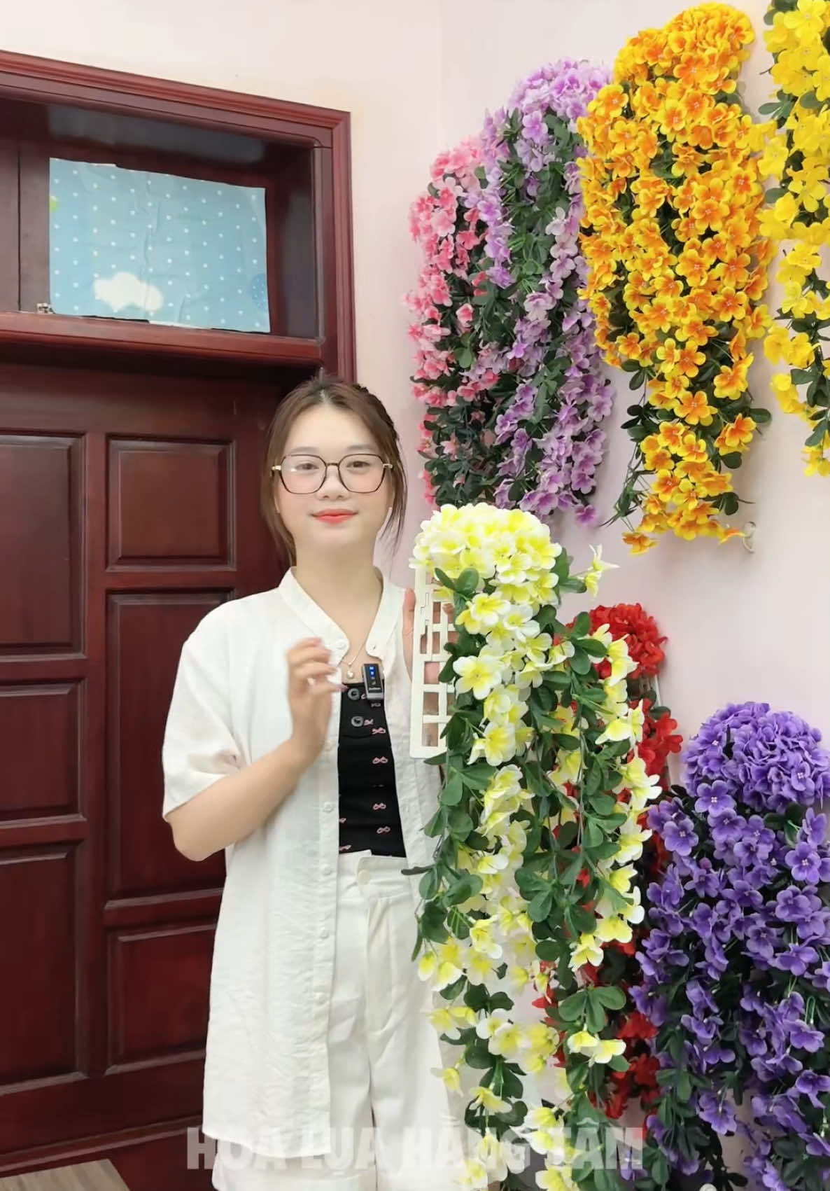 Rủ hoa đỗ quyên chơi quanh năm suốt tháng nha cả nhà #hoalua #hoaluacaocap #hoagia #hoadecor #hoaluatrangtri #hoadep #