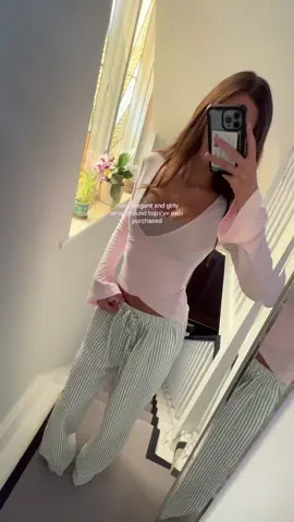 all outfit details are below xx #outfitoftheday #cleangirlaesthetic #pilates #fyp #foryoupagе 