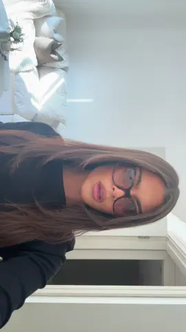 summer isnt meant to be spent in London, bye divas xx