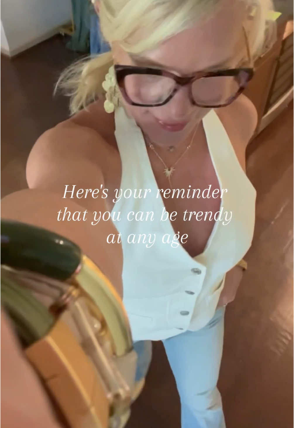 Here’s your reminder: you can be trendy at any age! Confidence is always in style. ✨ #agelessstyle #agelessfashion #fashionover60 #60andfabulous #trendyoutfits #summeroutfitinspo 