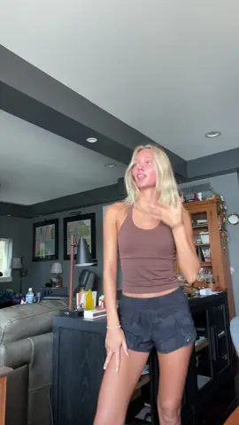 I would thrive as a d1 football player doing this silly lil dance 