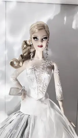 Barbie Holiday 2008 ✨ sin duda una muñeca preciosa 🤍 #barbiedoll #barbieholiday #barbieholiday2008 #dollcollector #fypシ゚ 
