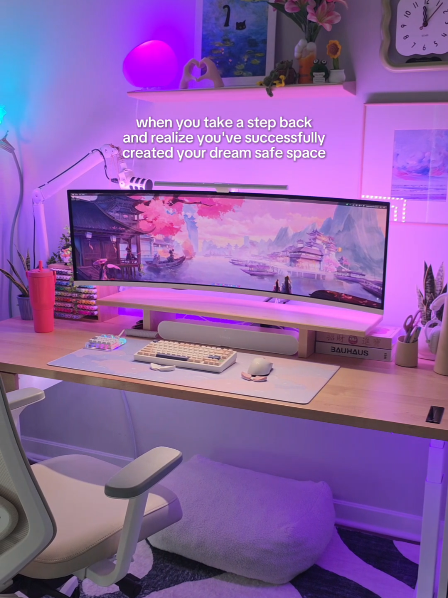 sometimes i cant believe this is the place i get to call my home 🥲 #desksetup #cozygaming #ambientlighting #pcgaming #cozyhome #homeoffice #creatorsearchinsights 