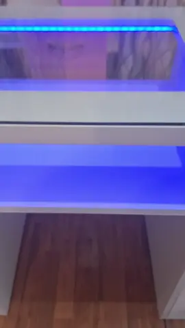 elegante💎 mesa de manicure💅 con tablero flotante💫 y luces led✨️ #MesaDeManicure #uñas #mesamanicure #manicurista  somos de lima Peru 🇵🇪 