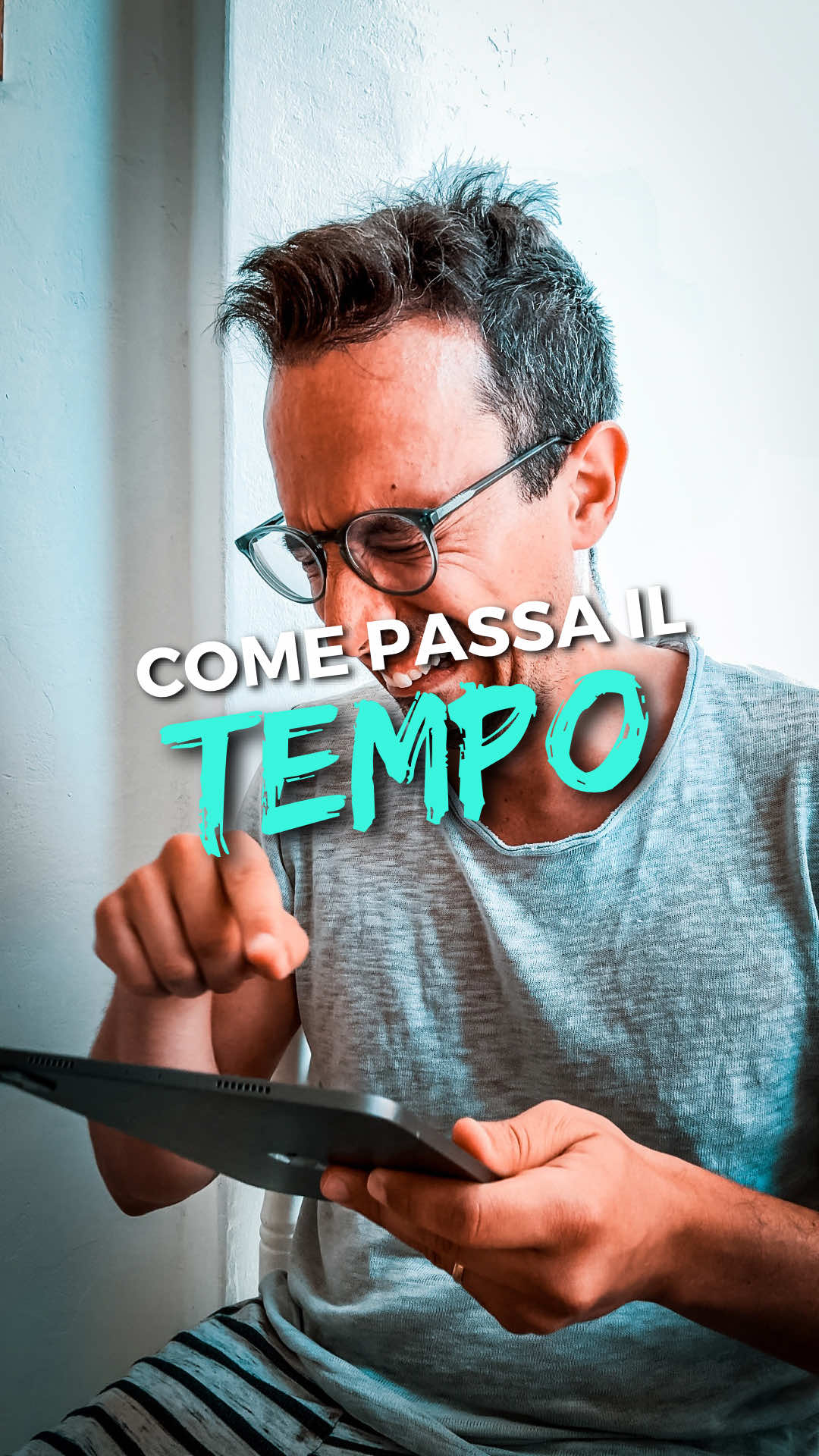 un gran pensiero alla classe 85 che quest’anno fa conto tondo 😂😂😂😂 io da bravo 87, guardo e prendo nota!!! #videodivertenti #ridere #invecchiando #vitaquotidiana 