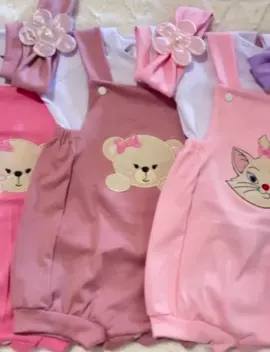 👗 Conjuntinho fofo de verão! Jardineira + blusinha + faixa 💖 Look completo com 3 peças pra sua bebê por apenas R$30,54! 🌞 Leve, estiloso e confortável! 🛒 Compre agora na Shopee. COMENTE EU QUERO QUE TE ENVIO O LINK!