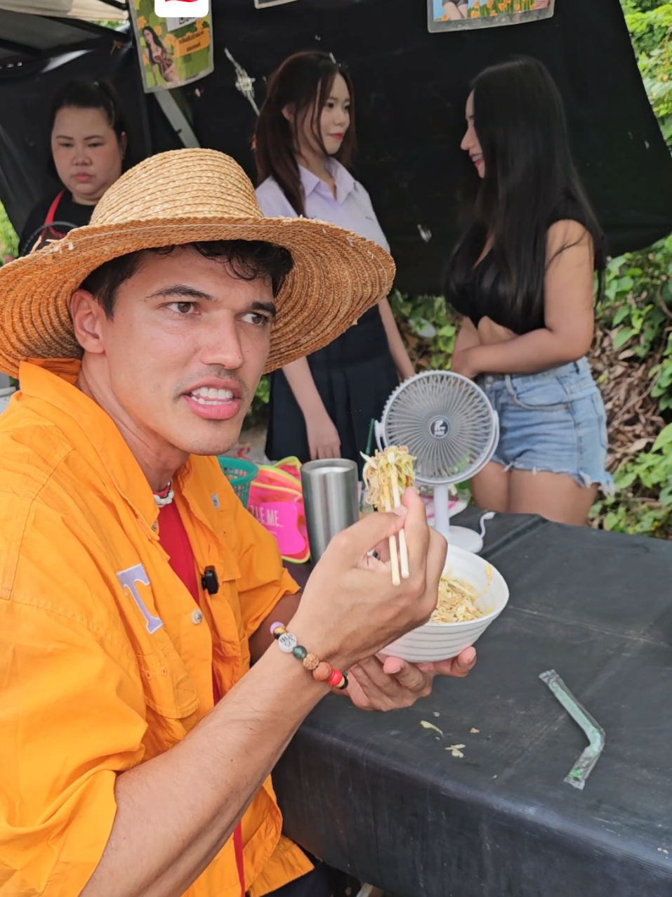 Comendo no interior da Tailandia.  Esse é o Miojo de Ubon Ratchathani  #comidaderua #tailandia local: 69 Chayang Kun 3, Mueang Ubon Ratchathani District, Ubon Ratchathani 34000