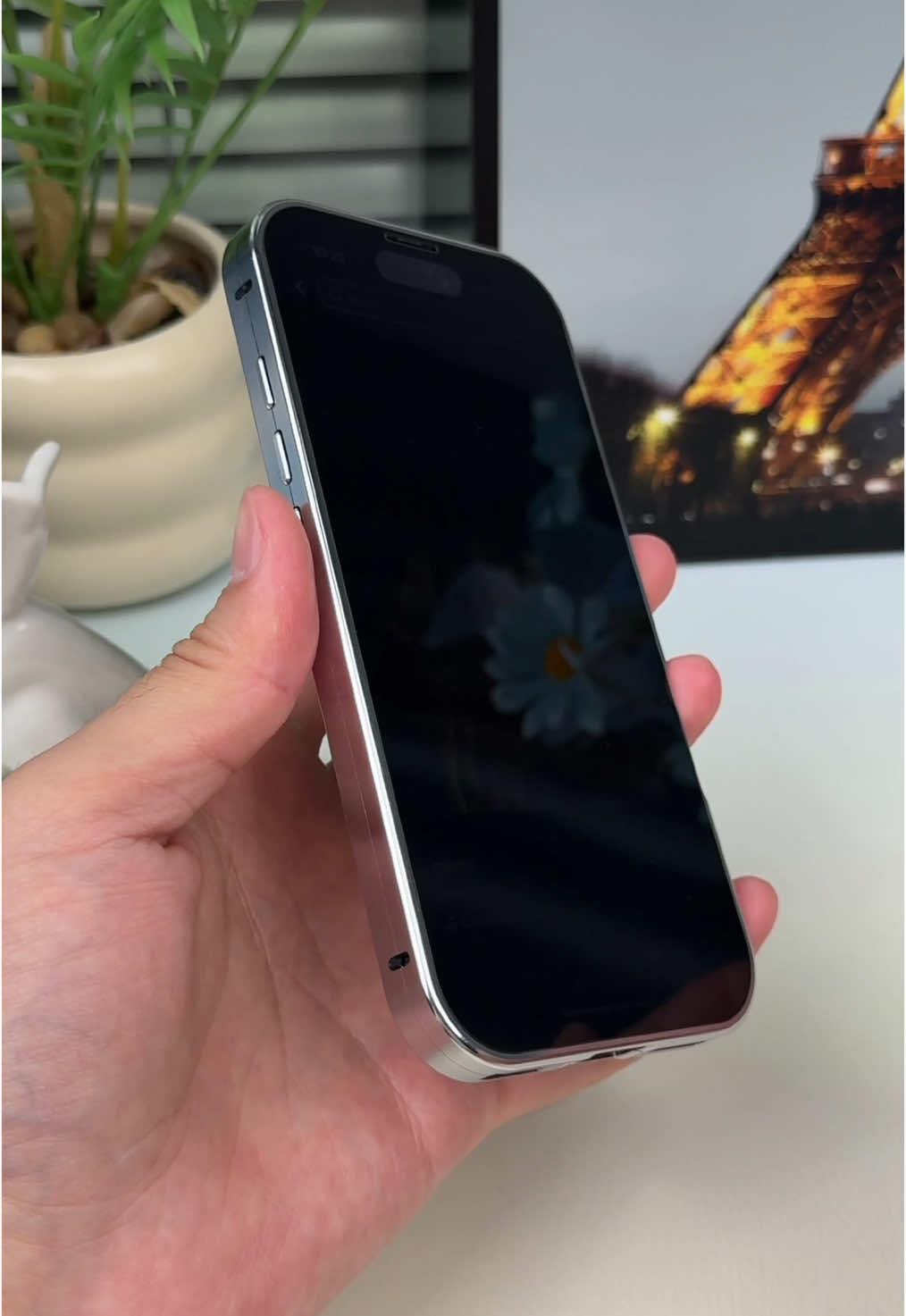Funda de privacidad: ¡Protege tu celular de miradas curiosas! 🔒📱#iPhone #Premium #3C #fyp #shatterproof #phonecases #advanced #iphonetricks #fashion #iPhonePrivacyCase #PrivacyScreen #NoPeeking #PhoneProtection #AntiSpy #MetalFrameCase #TechAccessories #GadgetTok #TikTokMadeMeBuyIt #PremiumCase #iPhoneHacks #SecurePhone #FundadePrivacidad #NoMeEspíes #PantallaPrivada #ProtegeTuiPhone #AntiChismosos #FundaAntiespía #AccesoriosiPhone #CosasDeTikTok #TecnologíaCool #FundasModernas #FundaSegura #iPhoneTrucos #ParaTi #LatinosEnUSA #usa_tiktok #foryou #viral #TikTokShopspringglowup #spotlightfinds #TikTokShopLoveAtFirstFind #TikTokShopRestock #TechInnovation #PhoneSecurity #iPhoneCaseStyle #NoMorePeeking #PhonePrivacyMatters #PrivacyOnTheGo #SpyProof #PrivacyHack #SafeScreen #TechThatProtects #TechEssentials2025 #PrivacyTech #iPhonePrivacy #PrivacidadiPhone #TikTokShopBacktoSchoo #DealsforYouDays 