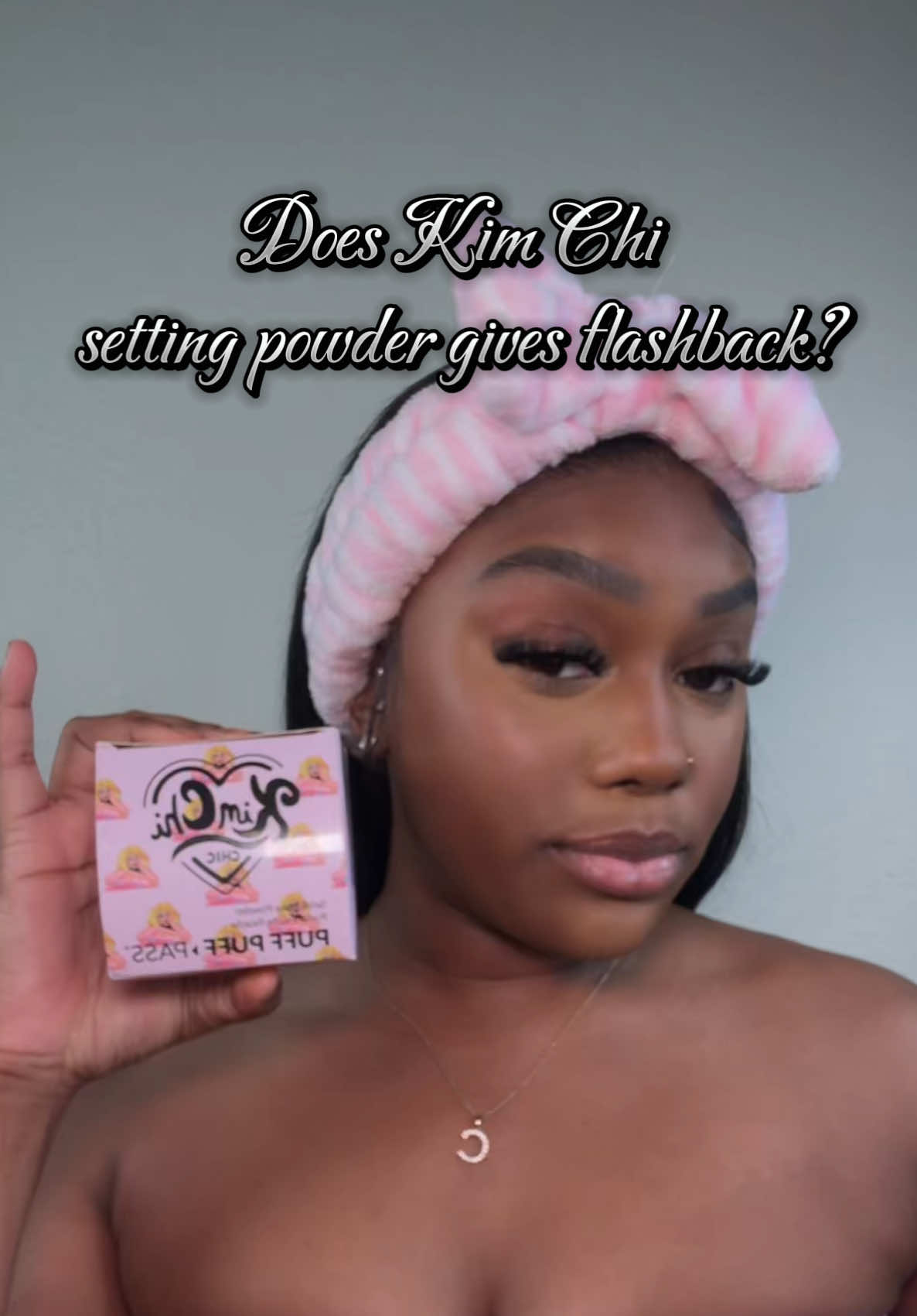 I love this setting powder. I used shade “banana “This is definitely a high-quality setting powder if you haven’t got you any what are you waiting for? 💕   #settingpowder   #kimchi       #kimchichicbeauty #cashni 