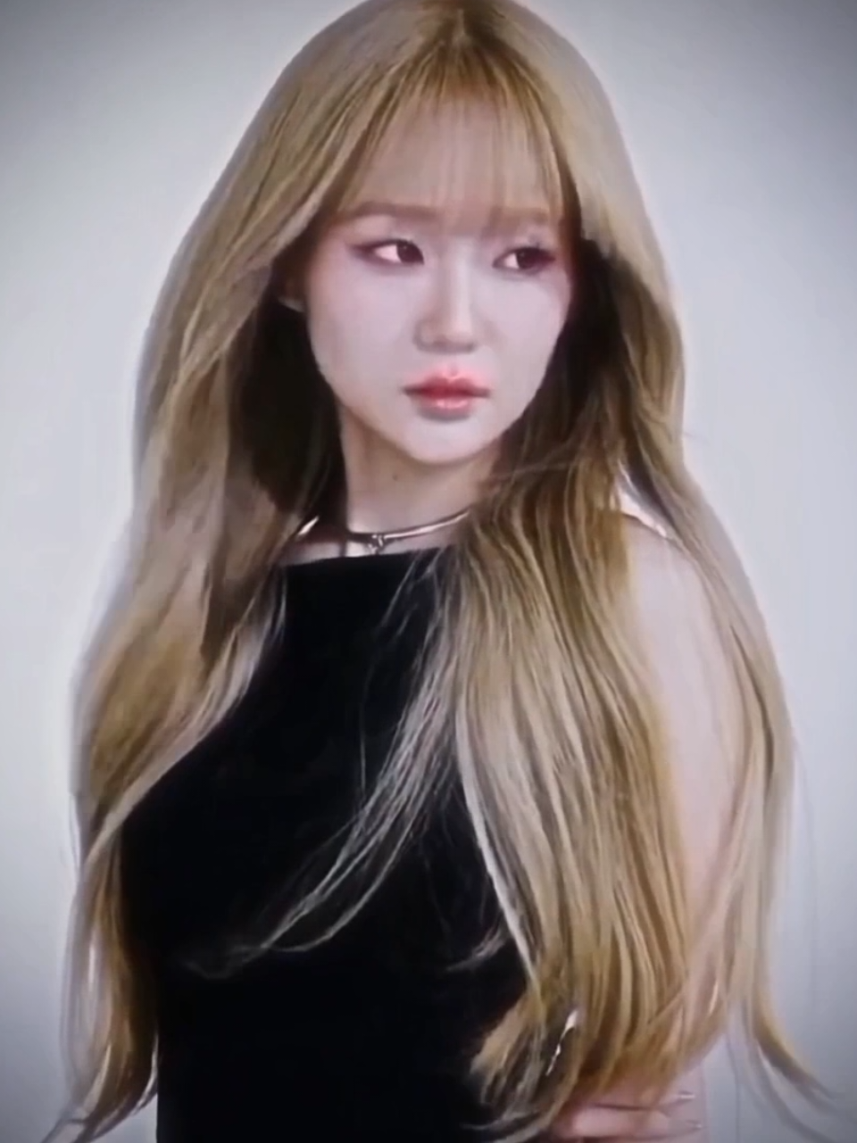 #SEOYEON | clean up on aisle MY PANTS 😂😂😂😂‼️‼️ (scp: itzysluvx on yt) #yoonseoyeon #seoyeontriples #tripleS #triplesedit #kpop #kpopedit #fyp #kpopfyp #edit #viral #foryou #seoyeon #sidetoside 