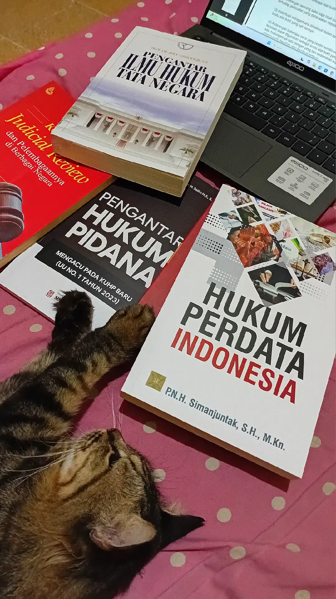 #ilmuhukum #fakultashukum #mahasiswahukum #paprandom #universitasterbuka 