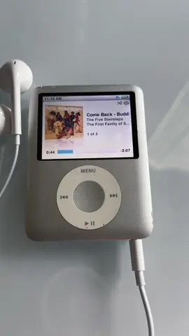 come back #ipodnano3 #2000s #targetaudience #thefivestairsteps 