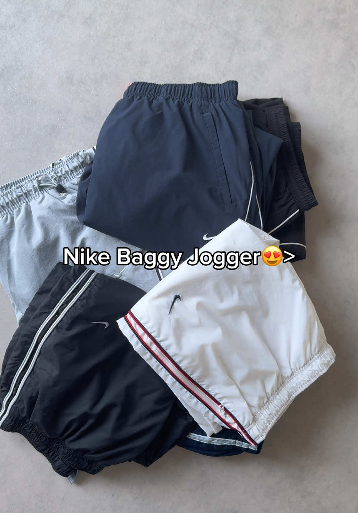 New baggy nike jogger drop live 😍#tracksuit #fashion #baggy #jogger #styleinspo