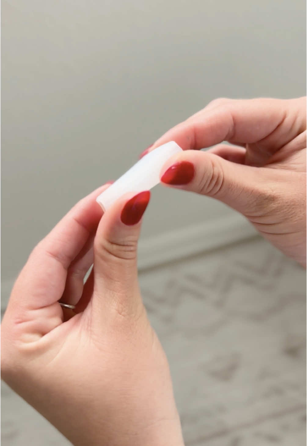Study and create without finger pain — it’s possible with Omni. #nomorefingerpain #handcare #sketchingtools #nomoreblistersclub 