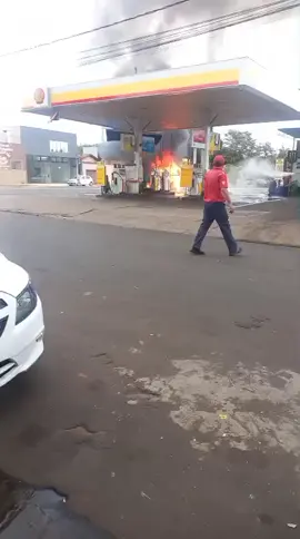 INCÊNDIO HOJE EM  POSTO DE COMBUSTÍVEL NA CIDADE DE ARAÇATUBA SP