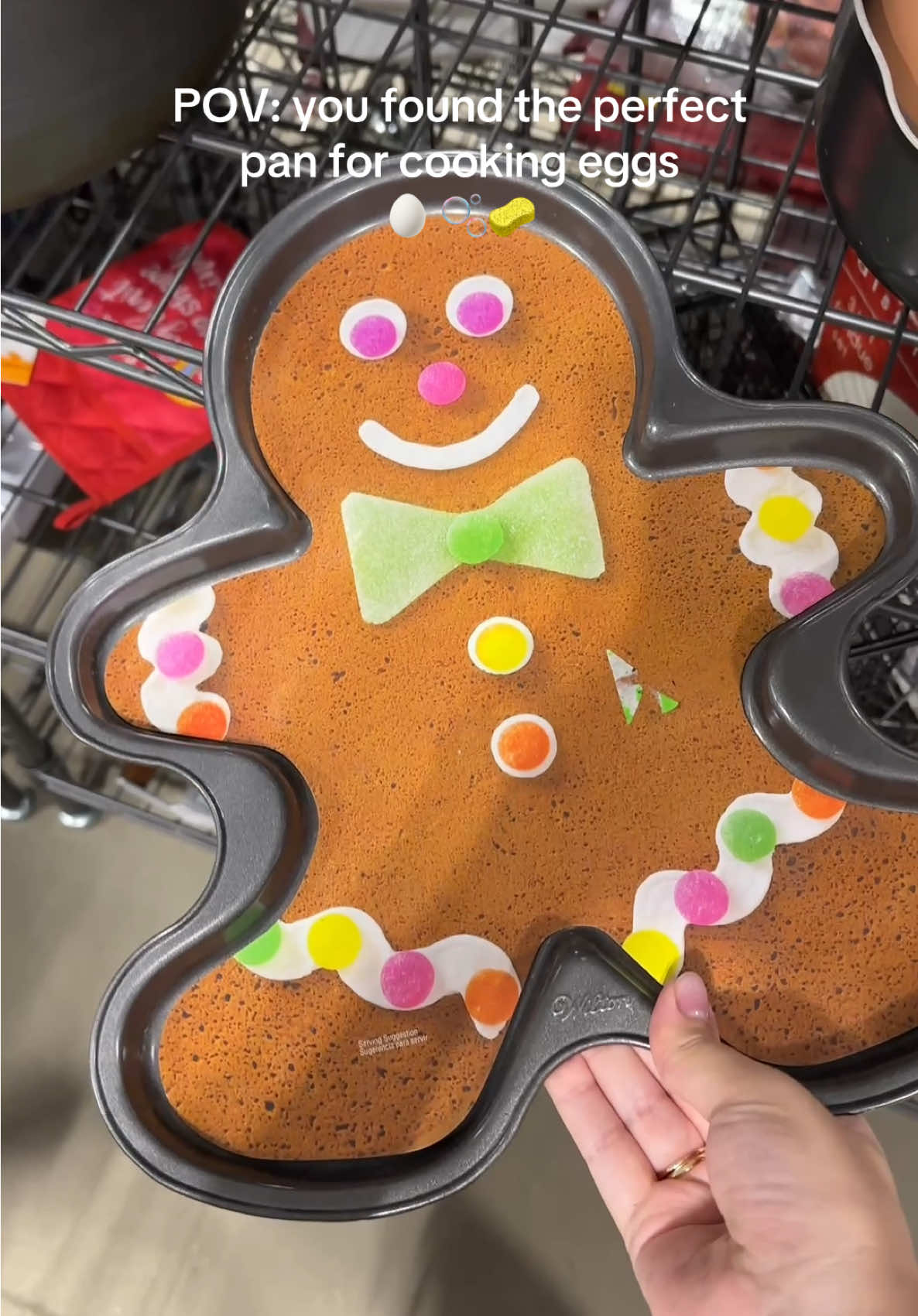 And don't tell me that this mold is only suitable for baking 🫣#asmrcleaning #CleanTok #thriftstore 
