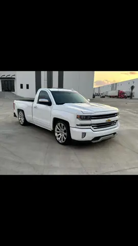 Javis Truck Sale 📍