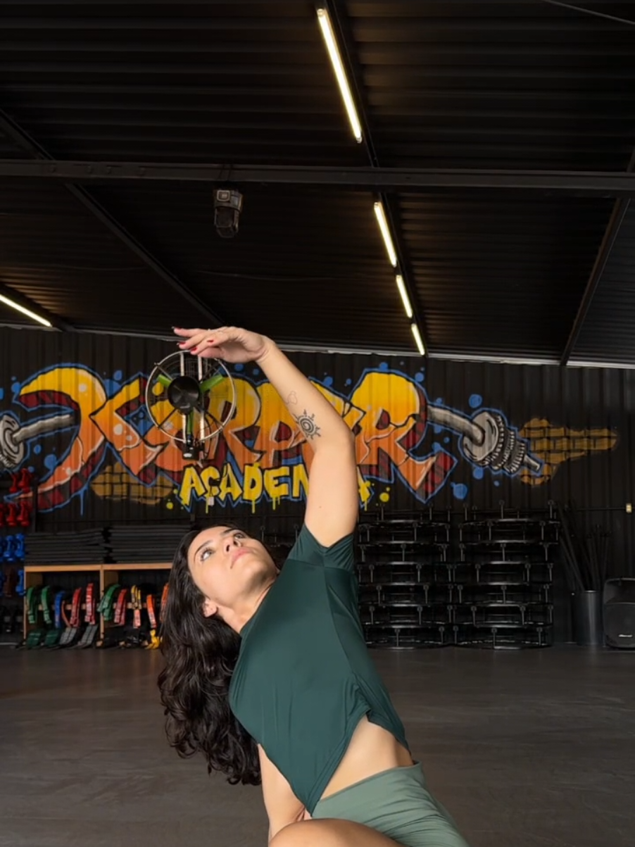 Coisas simples que ajudaram a @Isadora Abrahão a evoluir na academia 🏋🏻‍♀️🫶🏻 #integralmedica #academia #treino #GymTok #fyp 