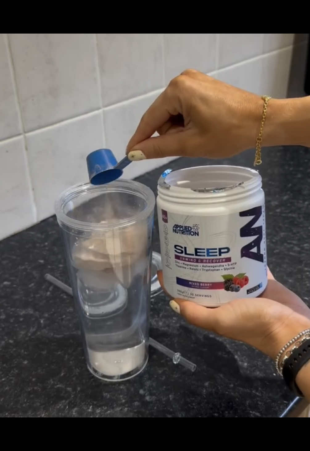 Let’s talk sleep 😴 💤 We know recovery happens when we rest so let’s improve the variables.  SLEEP - unwind & recover from @appliednutrition is bang on! When I take this my sleep quality is the best, along with reducing screen time I have genuinely noticed REM increase & I wake up feeling actually rested 😌  It contains ALL the good stuff: zinc, magnesium, ashwaganda, 5-HTP, theanine & more!  I did add squash to mine as I prefer it sweeter 😚 You can use EMMZ for 20% off  Not an ad, just genuinely loved the product & think you would too 😘  #sleepquality #recovery #sleeprecovery #unwind #appliednutrition #appliednutritionuk #GymTok 