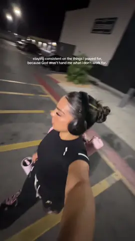 Gods always working, even on your quiet days 🤍 #godisgood #SelfImprovement #growthmindset #motivation #GymTok 