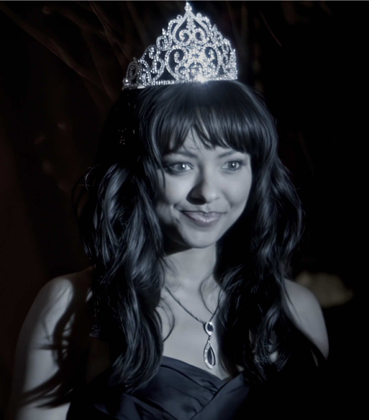 #BONNIEBENNETT || prom Bonnie edit! 💗 She barely had tea scenes so this isn’t good but enjoy the scrap x #bonniebennettedit #katgraham #tvdedit #thevampirediariesedit 