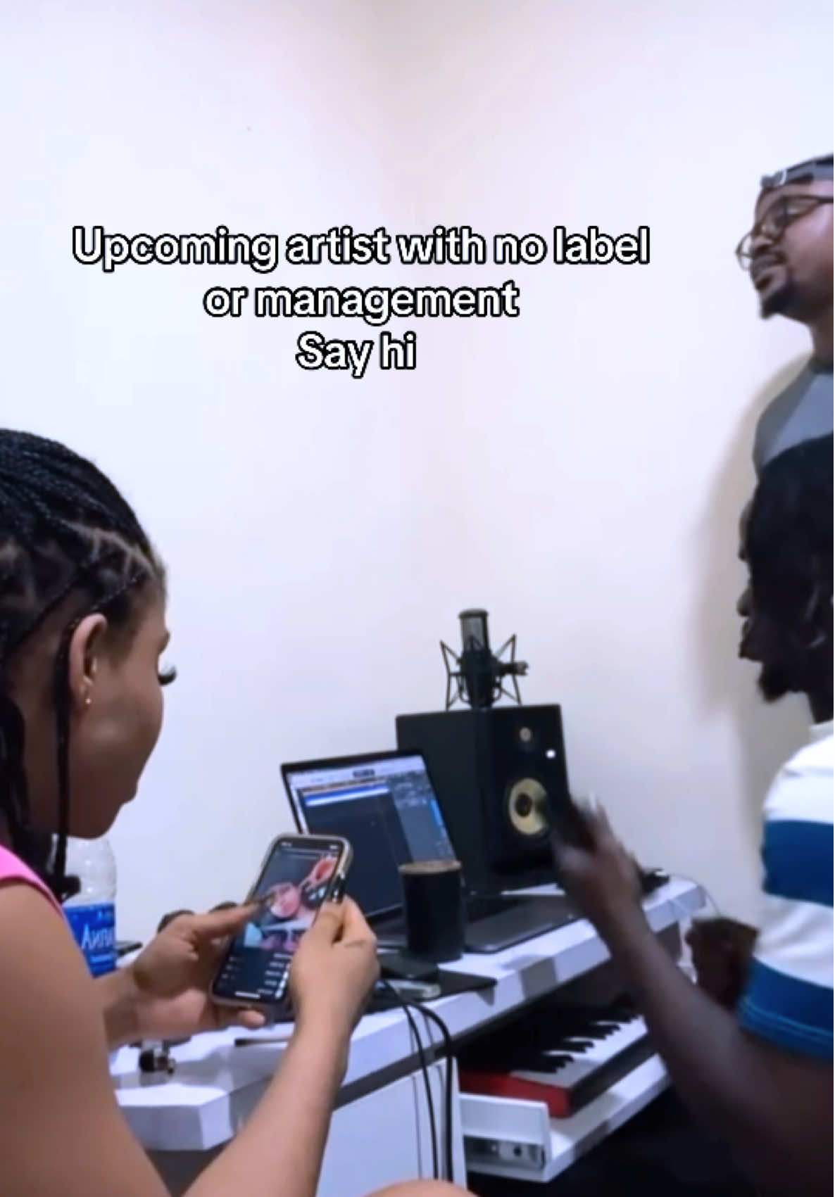 I’m helping a few artist with standard music production for free, stay tuned for free beat content. Thanks ☺️  #upcomingartists #fyp #instrument #fypシ #beat #upcomingartist 