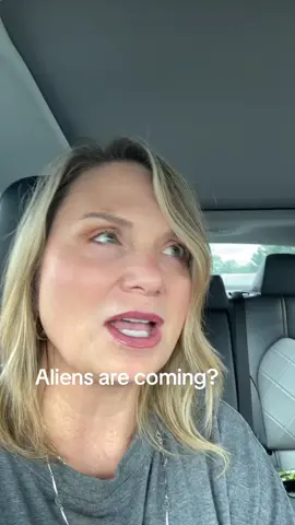 Can you change your arrival date?  #alien #nyc #humor 