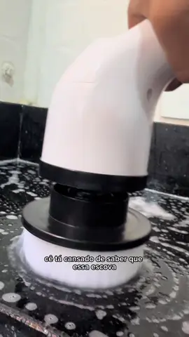 Comprei no TikTok shop a escova elétrica mais vira Lisa dessa internet, é uma coisa é certa, ela é INCRÍVEL 🤩, nota 1000/10 🤩 , nem acredito que paguei só R$50! 😍 . . . . . . . #escovaeletrica #escovadelimpeza #escovaeletricalimpeza #limpeza #limpezadecasa🏠 #enxoval #limpezadecasa🏠 #enxoval #enxovaldecasanova #enxovaldecasamento 