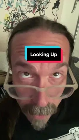 Looking up #tiktokbassist #thebretcrowshow #bassistsoftiktok #bassplayers #jammingwithfriends #primustiktok #addingbasstoduets #bassplayersoftiktok #tiktokcomposer #loopermusic #livestreamer #tiktoklivestreamer 