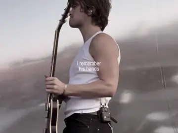 his biceps 🤯 • #joekeery #joekeeryedit #djo #djoedit #steveharrington #steveharringtonedit #viral 