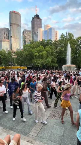 Frankfurt lebt und tanzt bis tief in die Nacht Teil 23 ❤️🥰💃 #meinfrankfurt #Salsa #fyp 