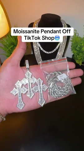 #pendant #diamondpendant #moissanitejewelry #moissanite #moissanitevsdiamond 