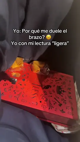 Si pesa el condenado 😩 #books #lectores #libros #lectora #librostiktok #BookTok #heartless 