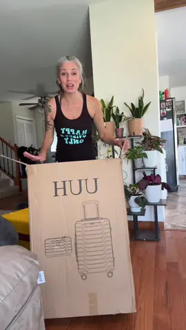 I don’t think I’ll have an issue finding my luggage now lol #luggage #luggageset #luggagebag #suitcase #travel 